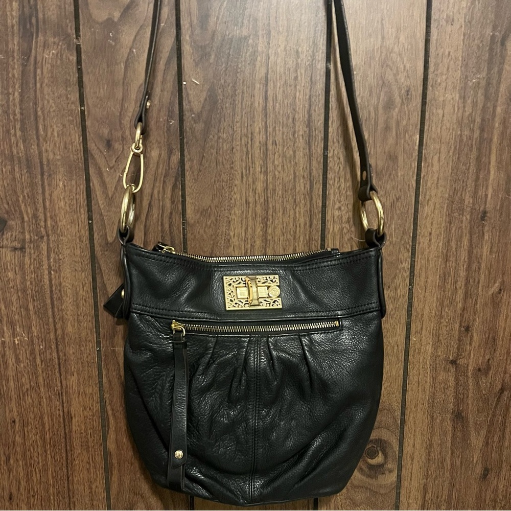 B. MAKOWSKY Black Pebbled Leather Medium Cross Body Shoulder Bag Handbag Purse